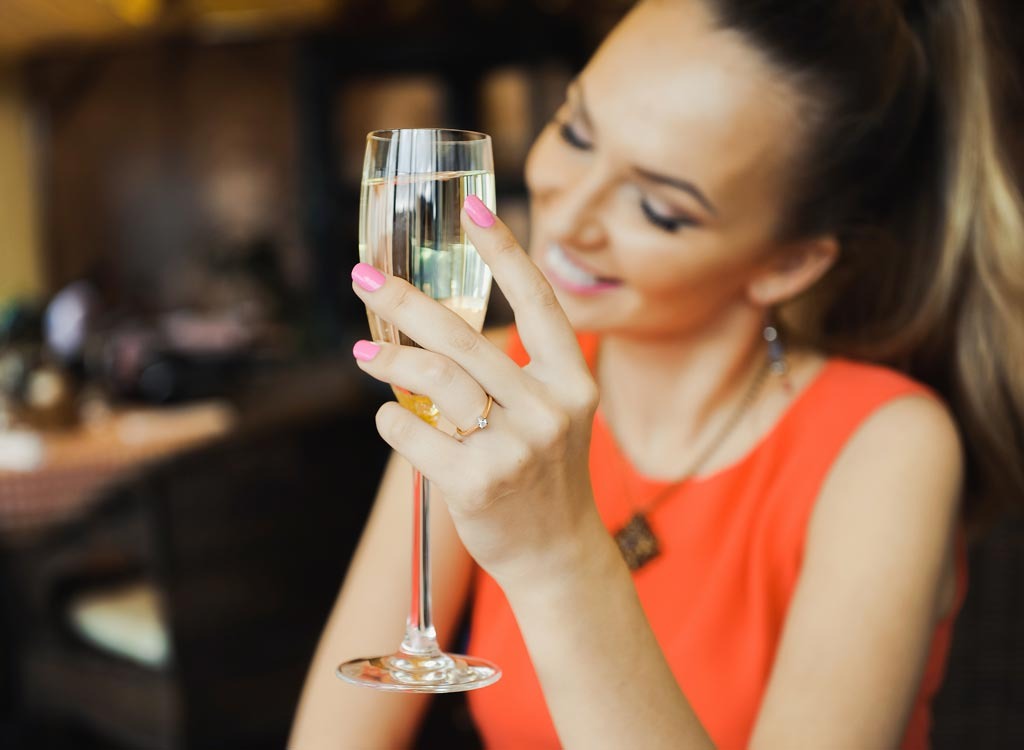 8 ingredients that can make your glass of alcohol healthier