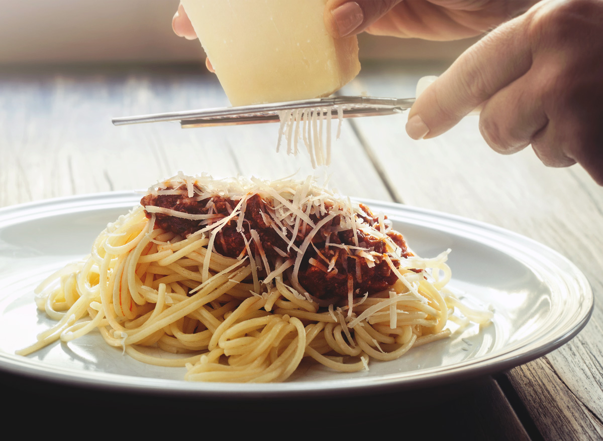 10 Ways to Eat Pasta Without Getting Fat