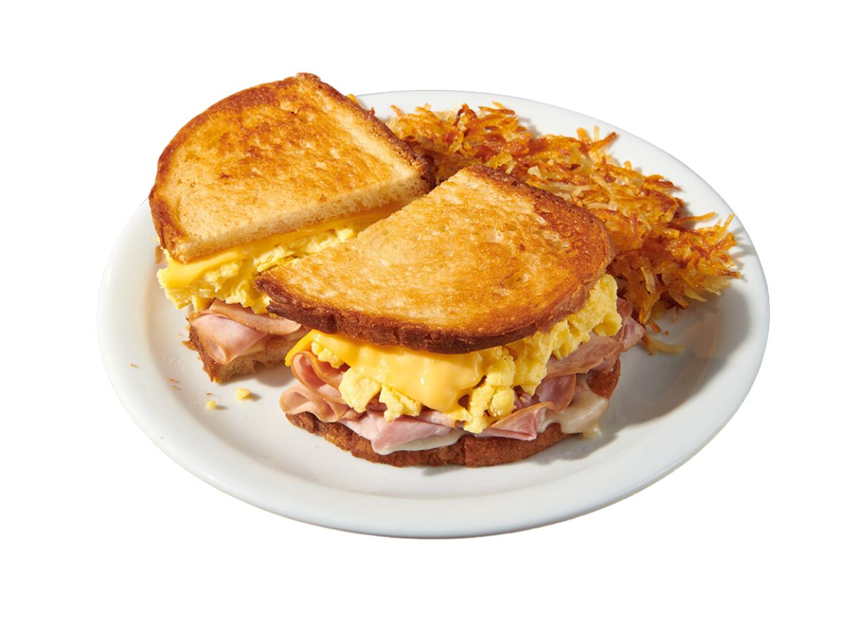 10 Restaurant Chains That Serve the Best Breakfast Sandwiches