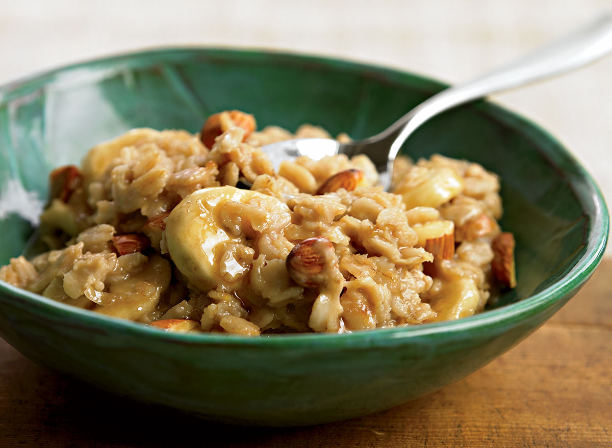  Recette de farine d'avoine au beurre d'arachide et à la banane 