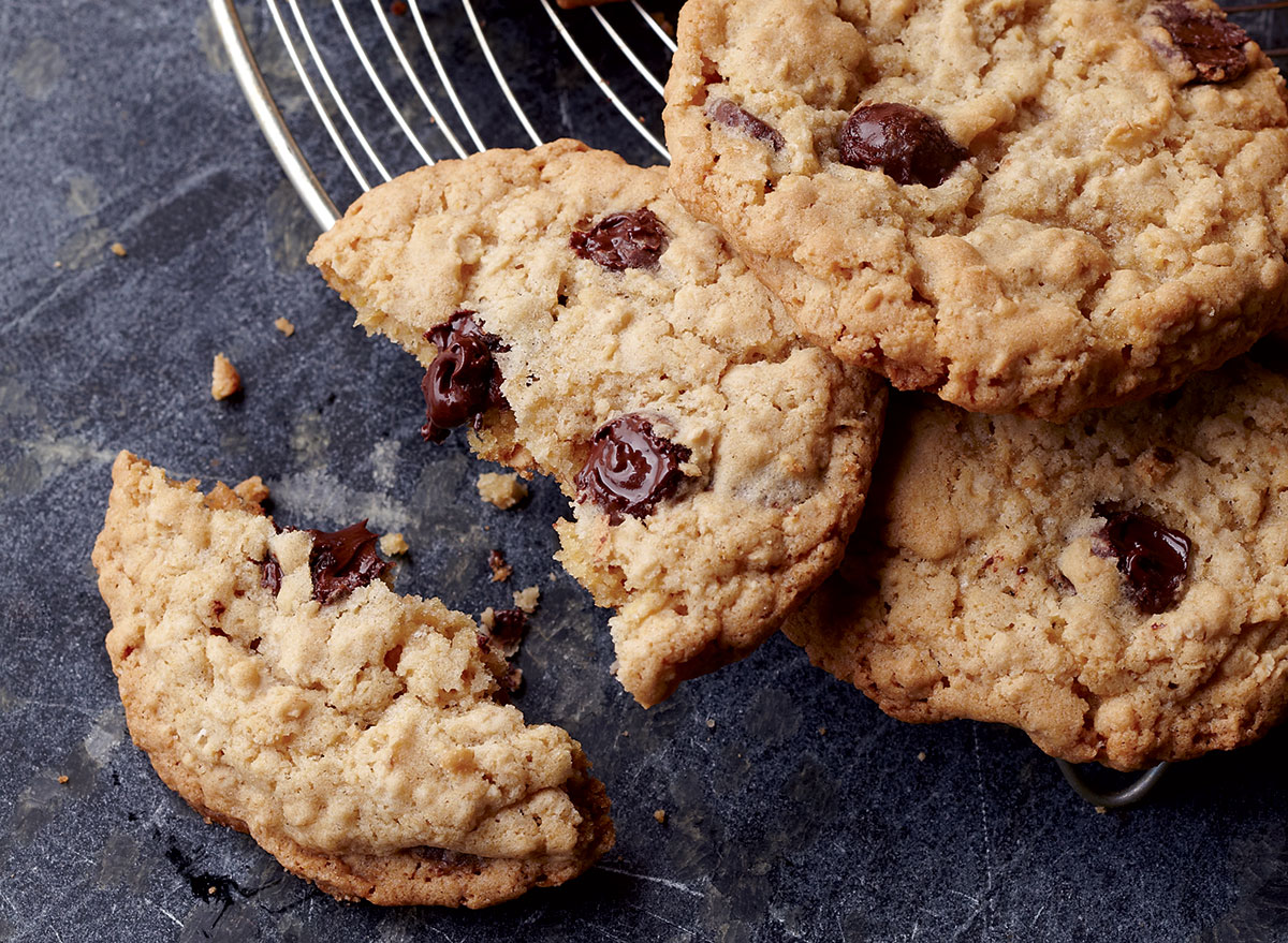 Galletas saludables de avena con chispas de chocolate