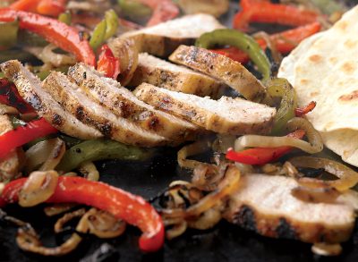 Low-calorie chicken fajitas