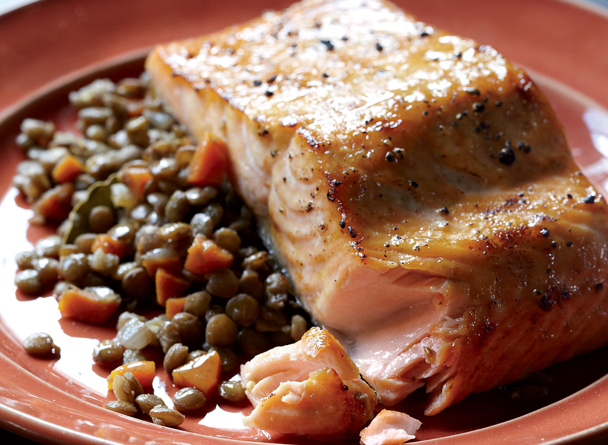 Easy Roast Salmon With Lentils Recipe — Eat This Not That 0980