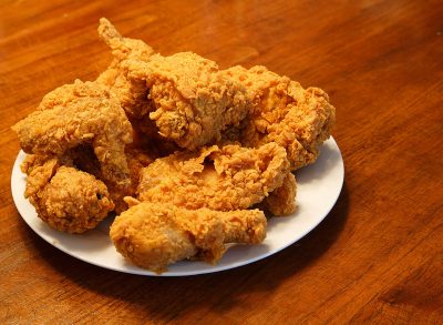 plate of fried chicken