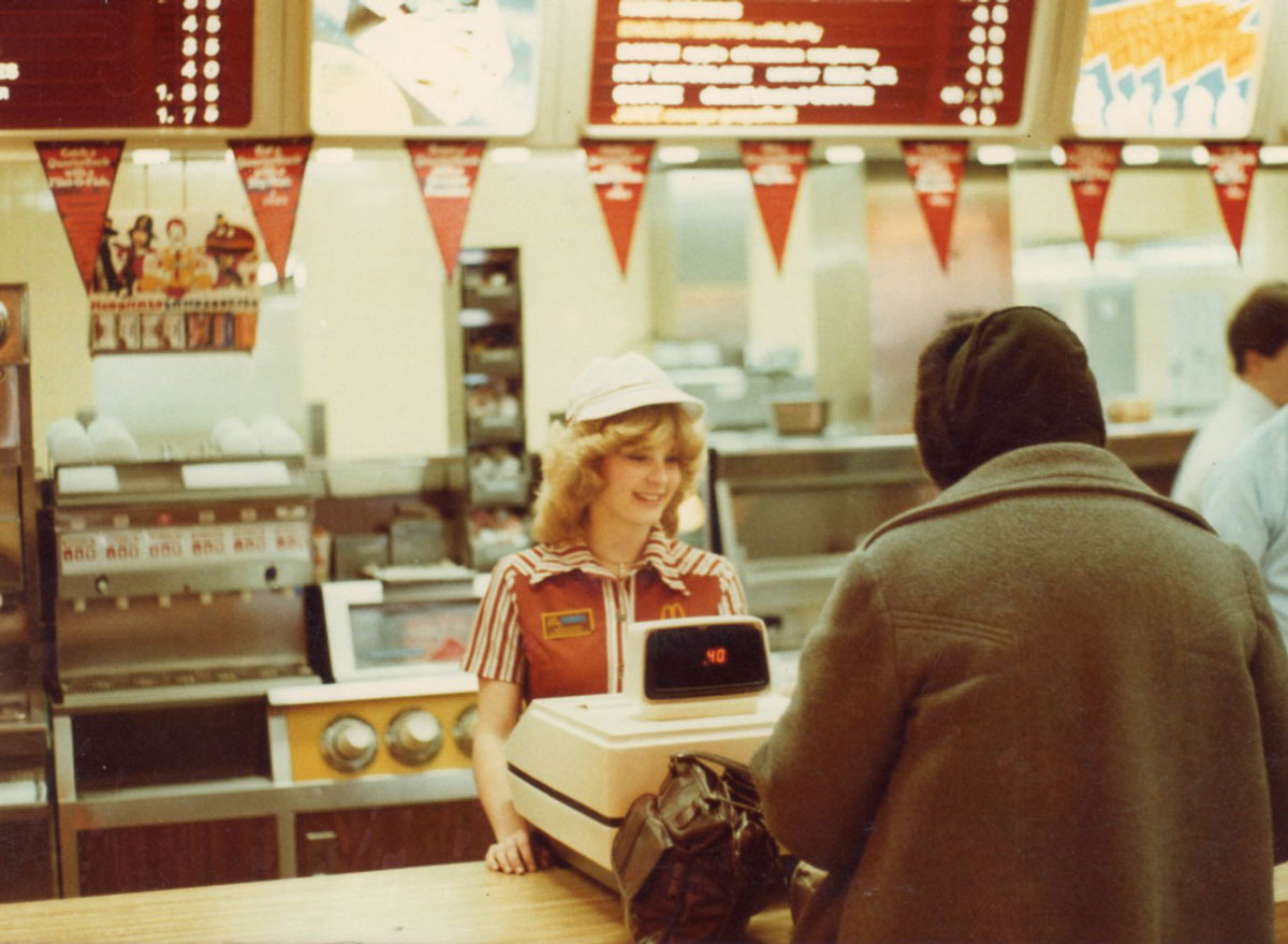 Taco Bell uniforms in the mid-80s : r/80sfastfood