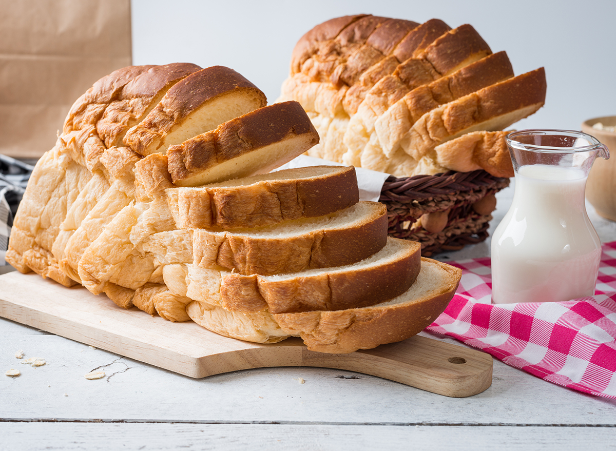 https://www.eatthis.com/wp-content/uploads/sites/4/2019/06/sliced-bread.jpg?quality=82&strip=1