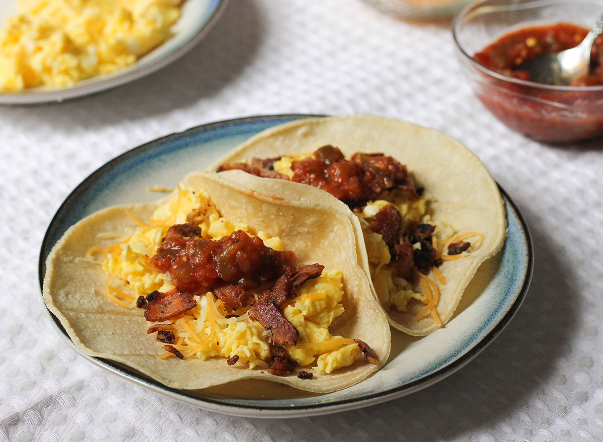 A Simple Eggs and Bacon Breakfast Tacos Recipe — Eat This Not That