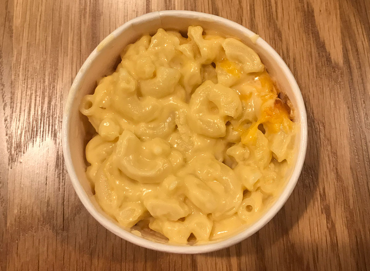 i-tried-chick-fil-a-s-mac-and-cheese-and-it-was-fine-eat-this-not-that