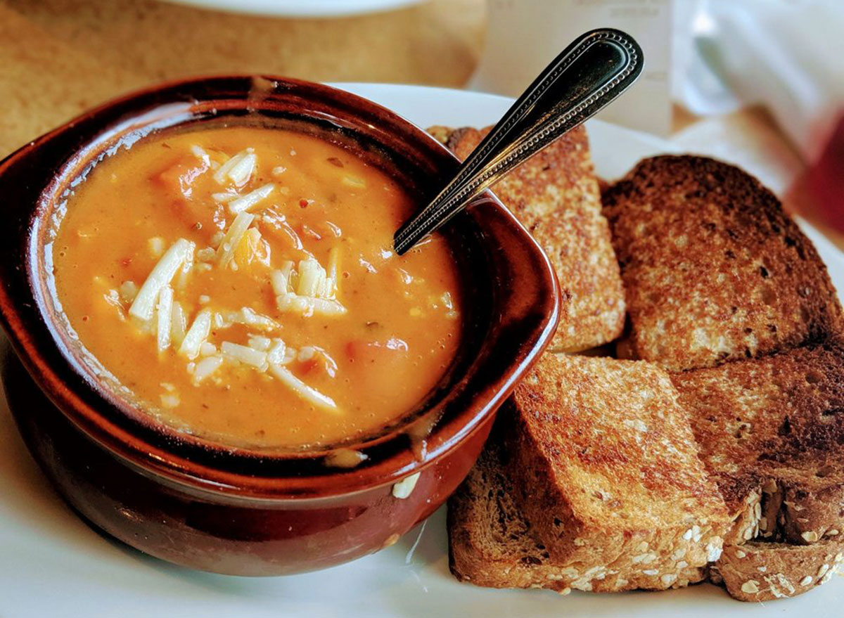 jasons deli vegetable soup and toasted bread