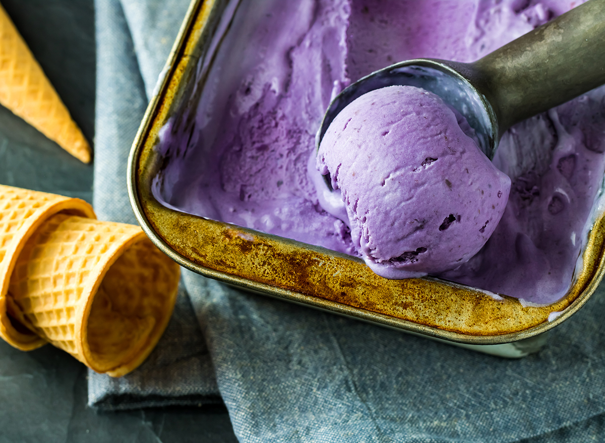 5 DairyFree Ice Creams Made With the LowestQuality Ingredients