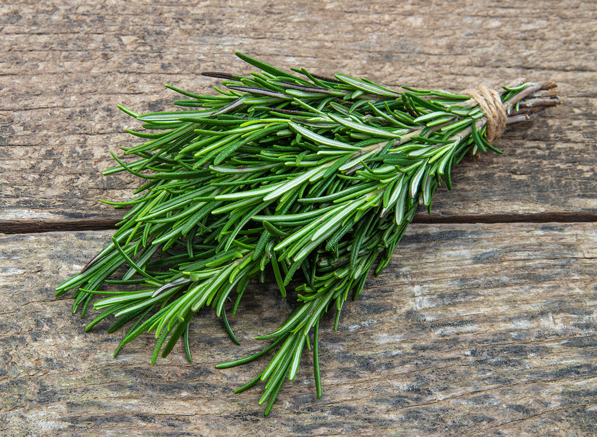 5 Health-Boosting Herbs You Should Grow in Your Kitchen