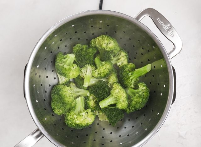 The Single Best Way to Steam Broccoli — Eat This Not That