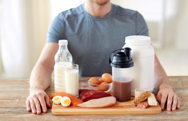 What amount of protein is necessary to consume daily? - NewsFinale