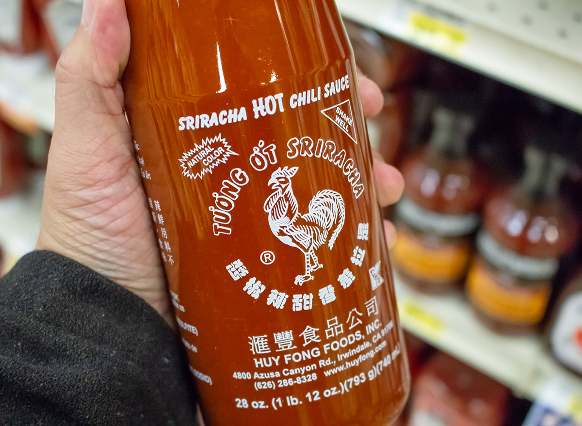 Sriracha Hot Chili Sauce Review