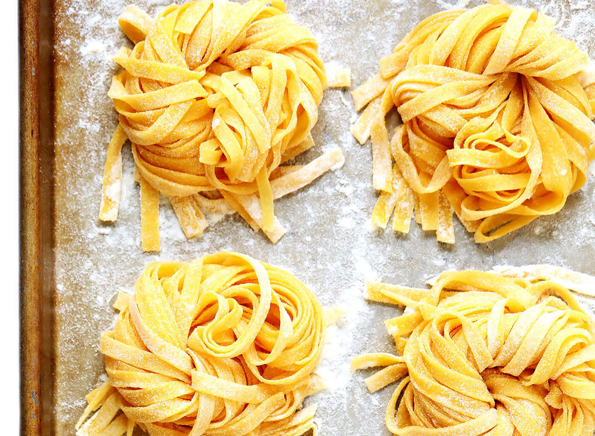 https://www.eatthis.com/wp-content/uploads/sites/4/2020/03/Homemade-Pasta-Recipe-from-Gimme-Some-Oven.jpg?quality=82&strip=1