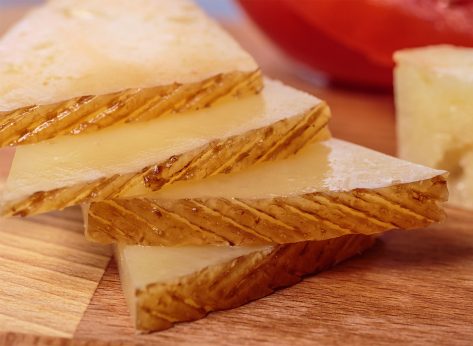 5 Best Cheap Cheeses That Taste Expensive