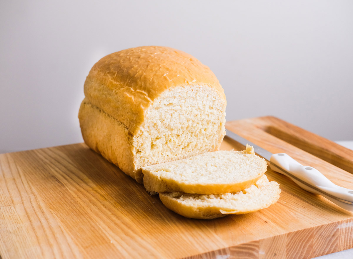 the-1-best-bread-to-eat-according-to-a-dietitian-eat-this-not-that