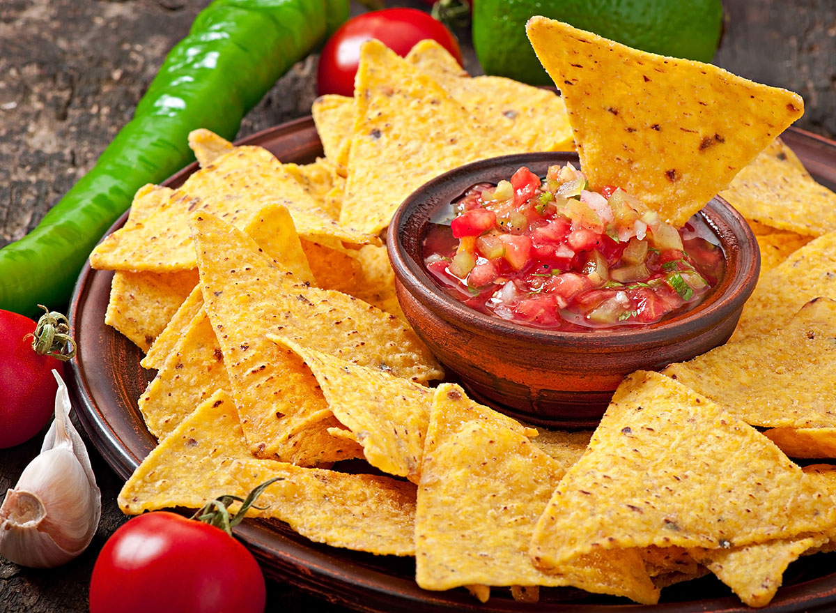 this-is-the-best-tasting-salsa-at-the-store-eat-this-not-that