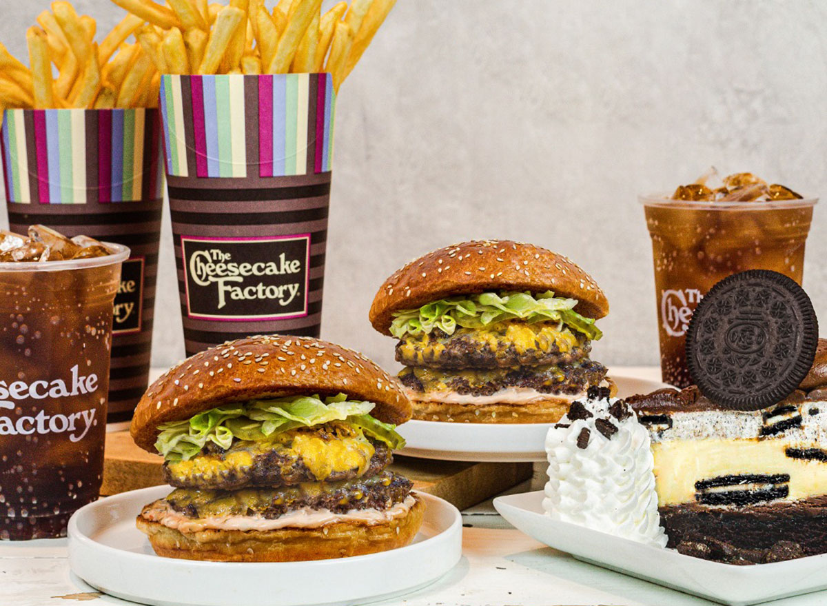 The Top 6 Unhealthiest FastFood Restaurants, According to New Data