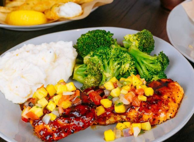 tgi fridays dragon glaze salmon with mashed potatoes and broccoli