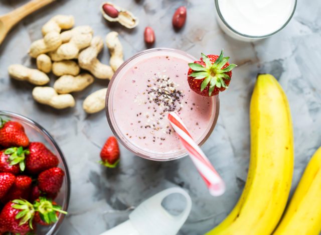 banana-strawberry-peanut butter smoothie