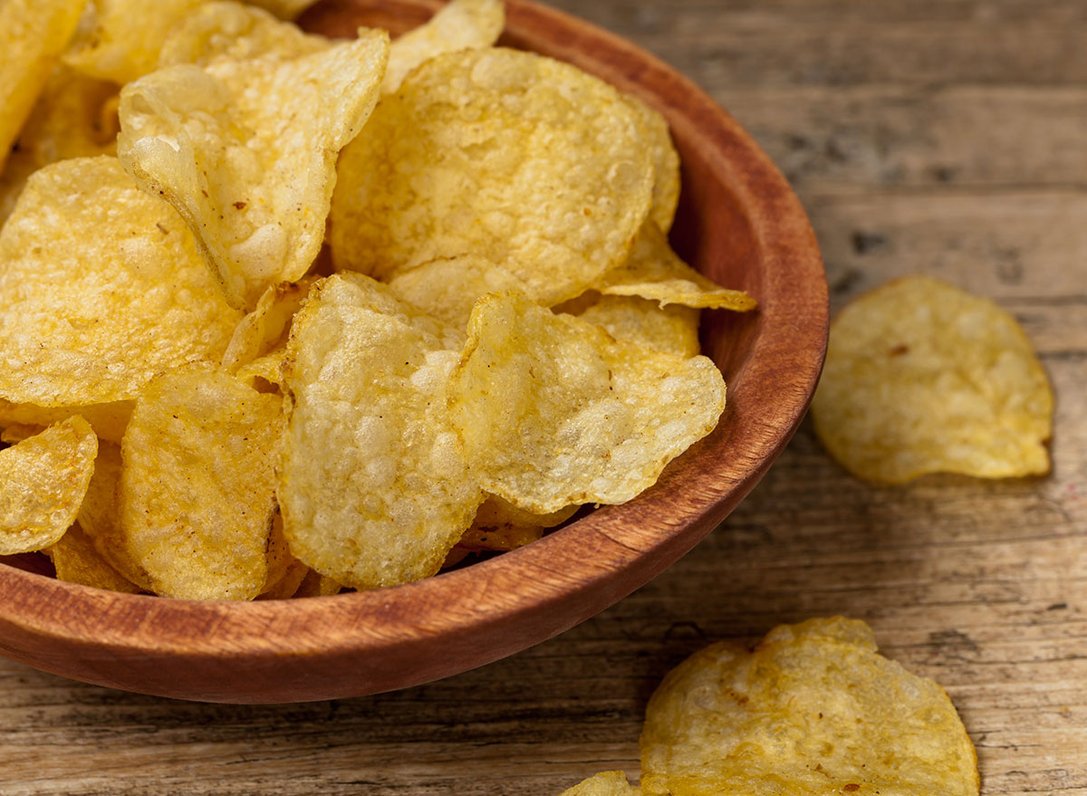 this-is-what-happens-when-you-eat-potato-chips-eat-this-not-that