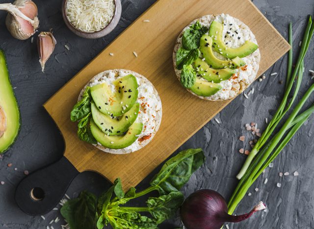 rice cake and avocado