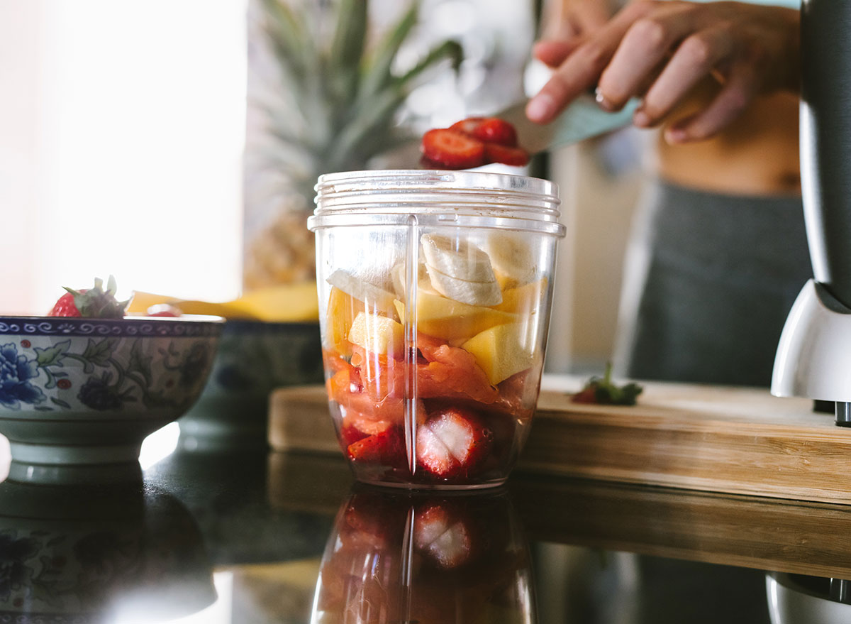 8 Mistakes You Make Every Time You Blend a Smoothie