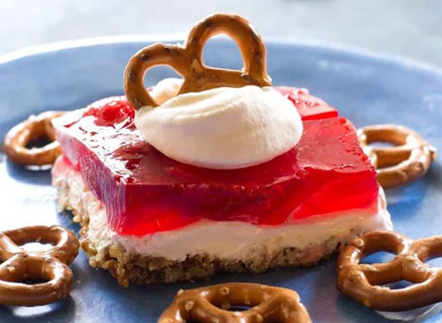 jello pretzel salad