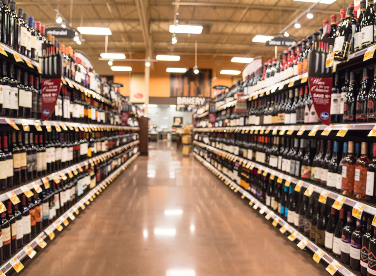 grocery store beer and wine steward salary