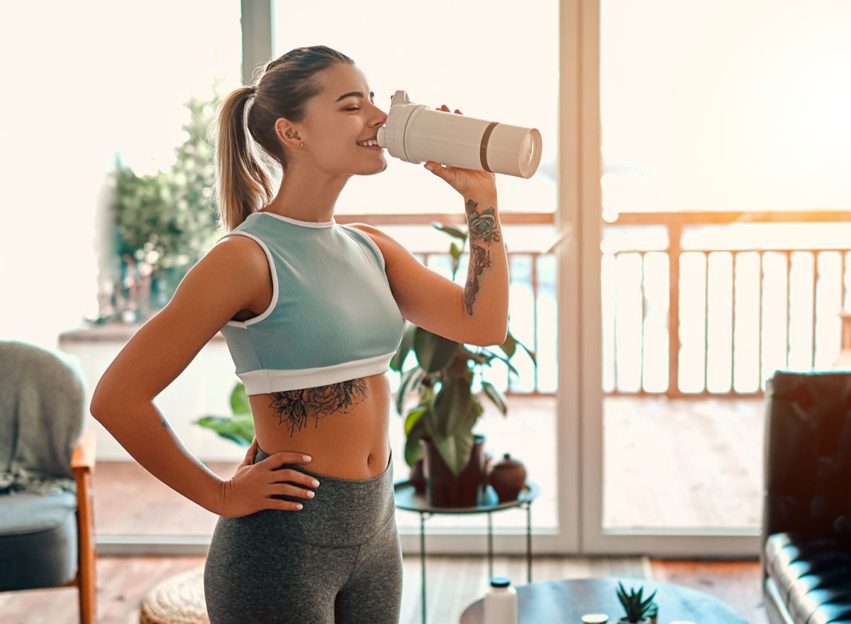 Fit Girl's Guide To Protein Shakes + The Best Protein Powders For