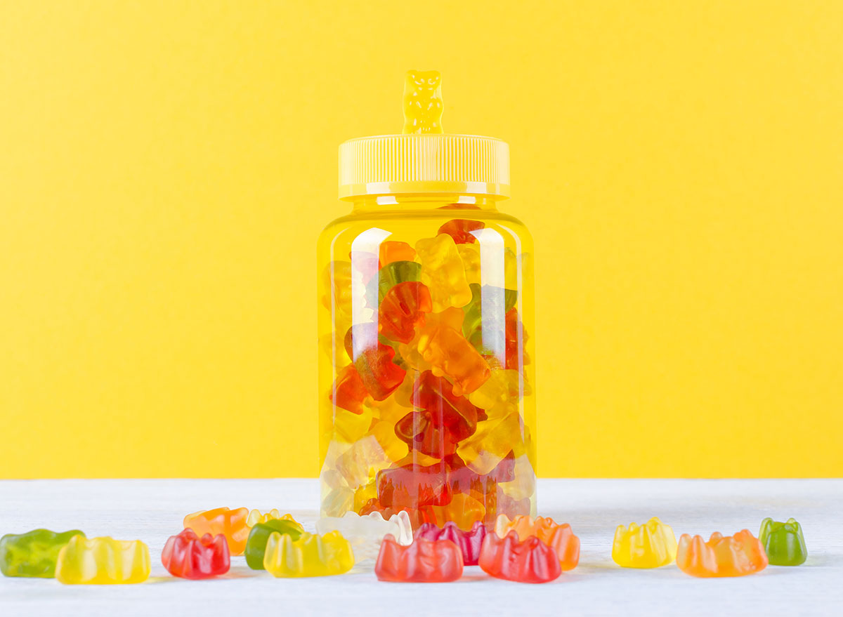 what-happens-to-your-body-when-you-take-too-many-gummy-vitamins-eat