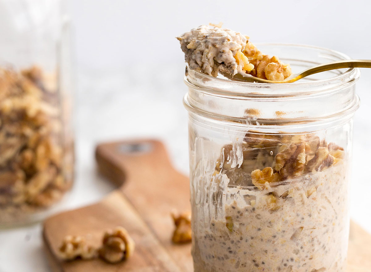 https://www.eatthis.com/wp-content/uploads/sites/4/2021/01/spiced-pear-overnight-oats.jpg