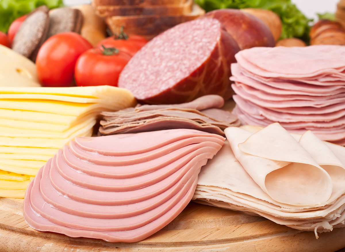 7-deli-meat-brands-made-with-the-lowest-quality-ingredients-eat-this