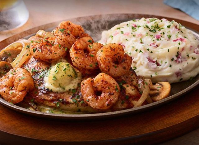 applebees bourbon street chicken shrimp