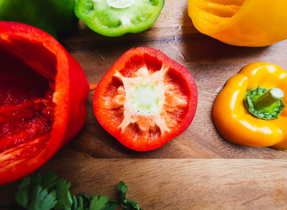 Red Bell Pepper Will Lift Your Mood and 4 Other Valentines Foods