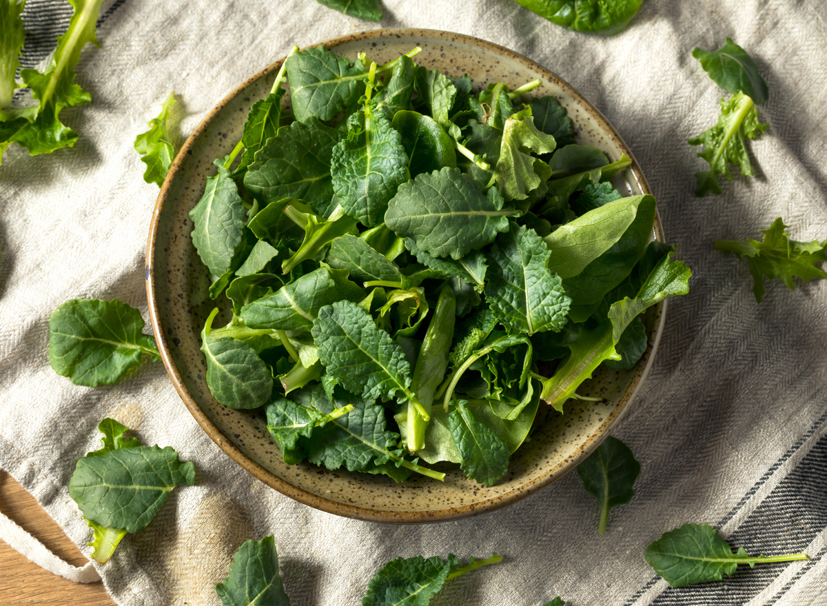 One Major Side Effect of Eating Leafy Greens, Say Dietitians — Eat