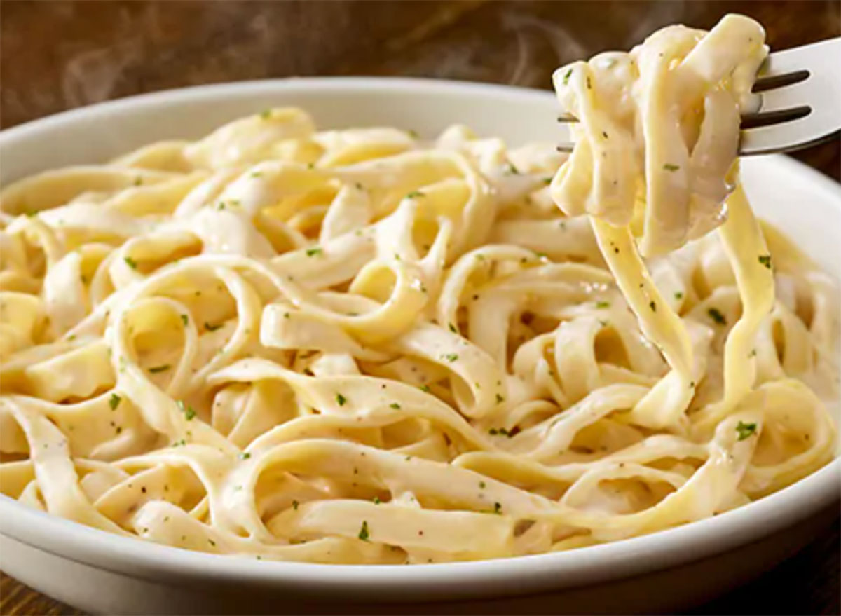 Every Pasta Dish At Olive Garden Ranked By Nutrition — Eat This Not That