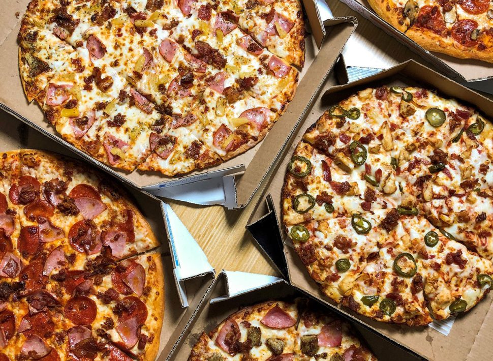 The #1 Healthiest Fast-Food Pizza Order, According to a Nutritionist