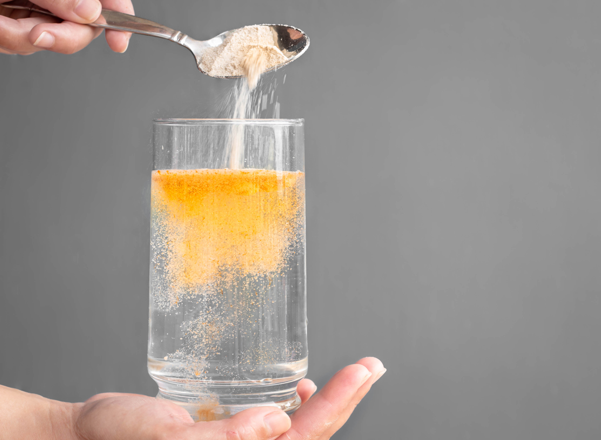 Best Supplements to Keep You Hydrated, According to Dietitians