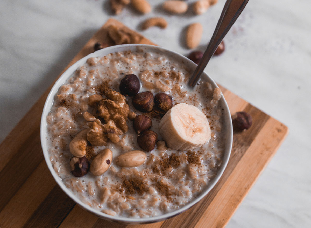 the-1-best-oatmeal-to-eat-says-dietitian-eat-this-not-that