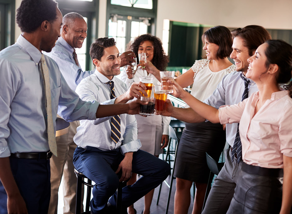 Working and drinking. Девушка встречает коллег работа. Working Drink Team. Work Drink Team.