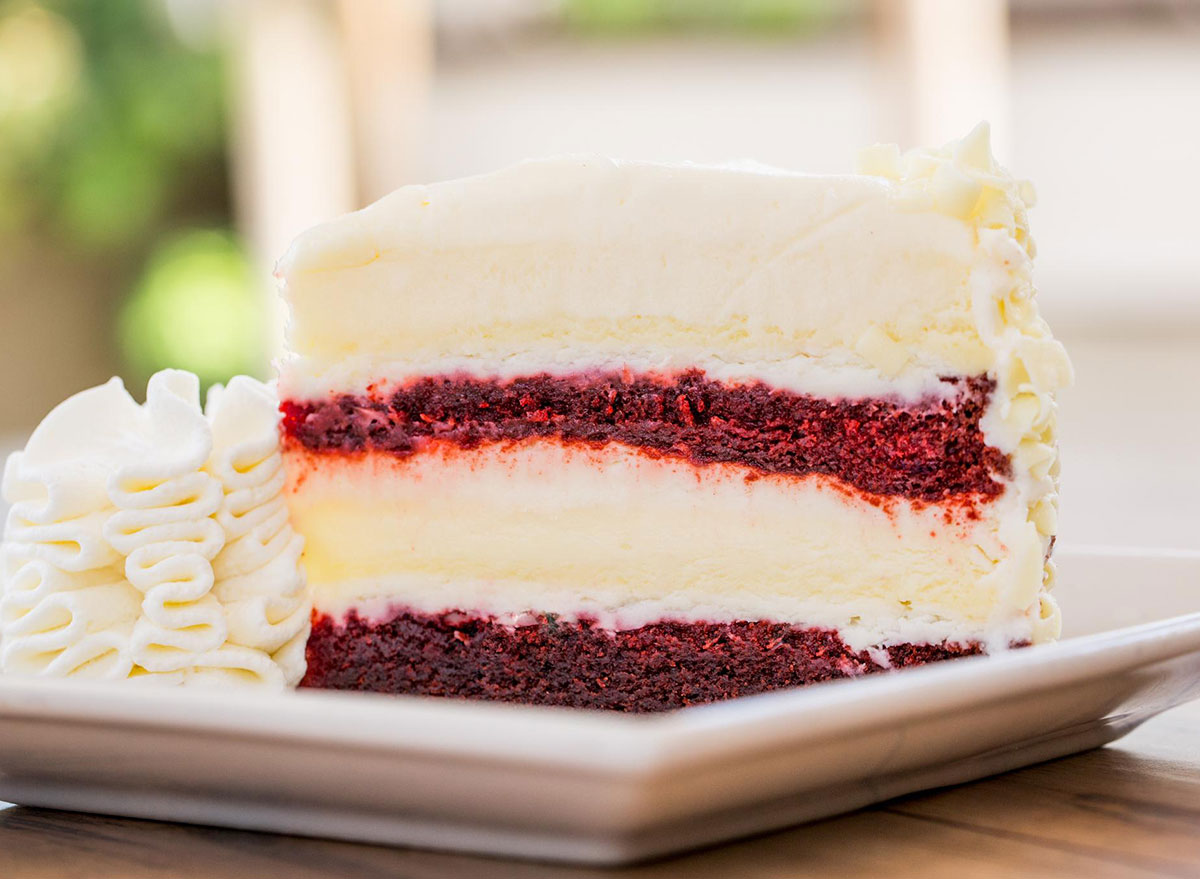 The #1 Healthiest Dessert at the Cheesecake Factory, Dietitian Says ...