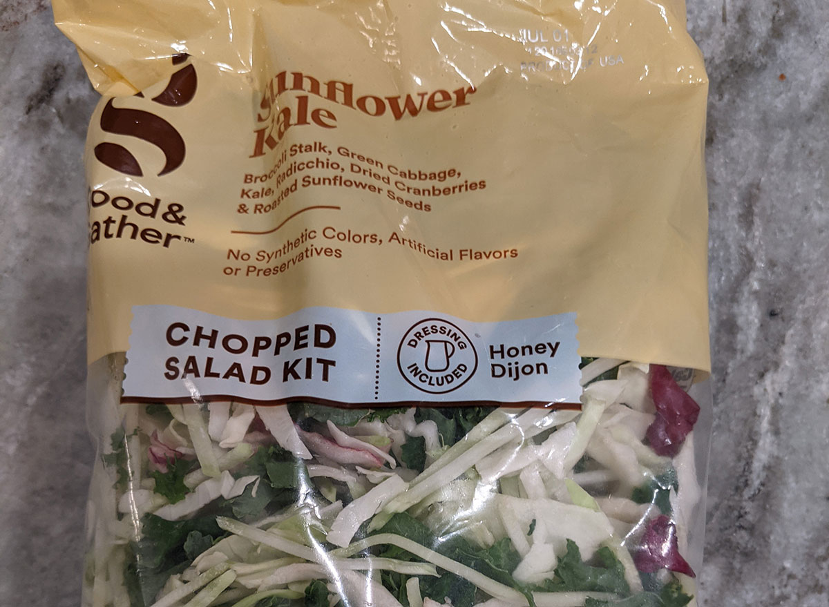 Dole Salad Kits Reviews & Info (Dairy-Free Varieties)