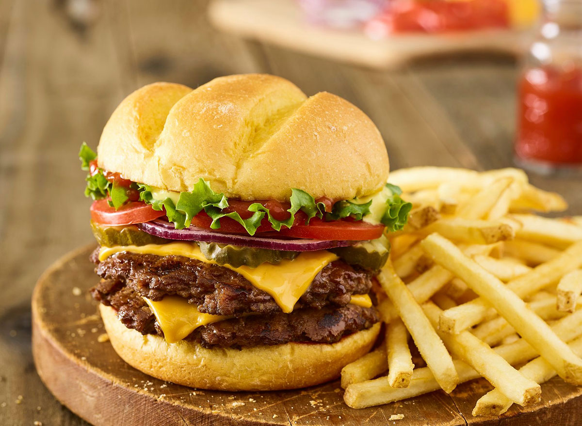 7 Restaurant Chains That Make the Best Smash Burgers