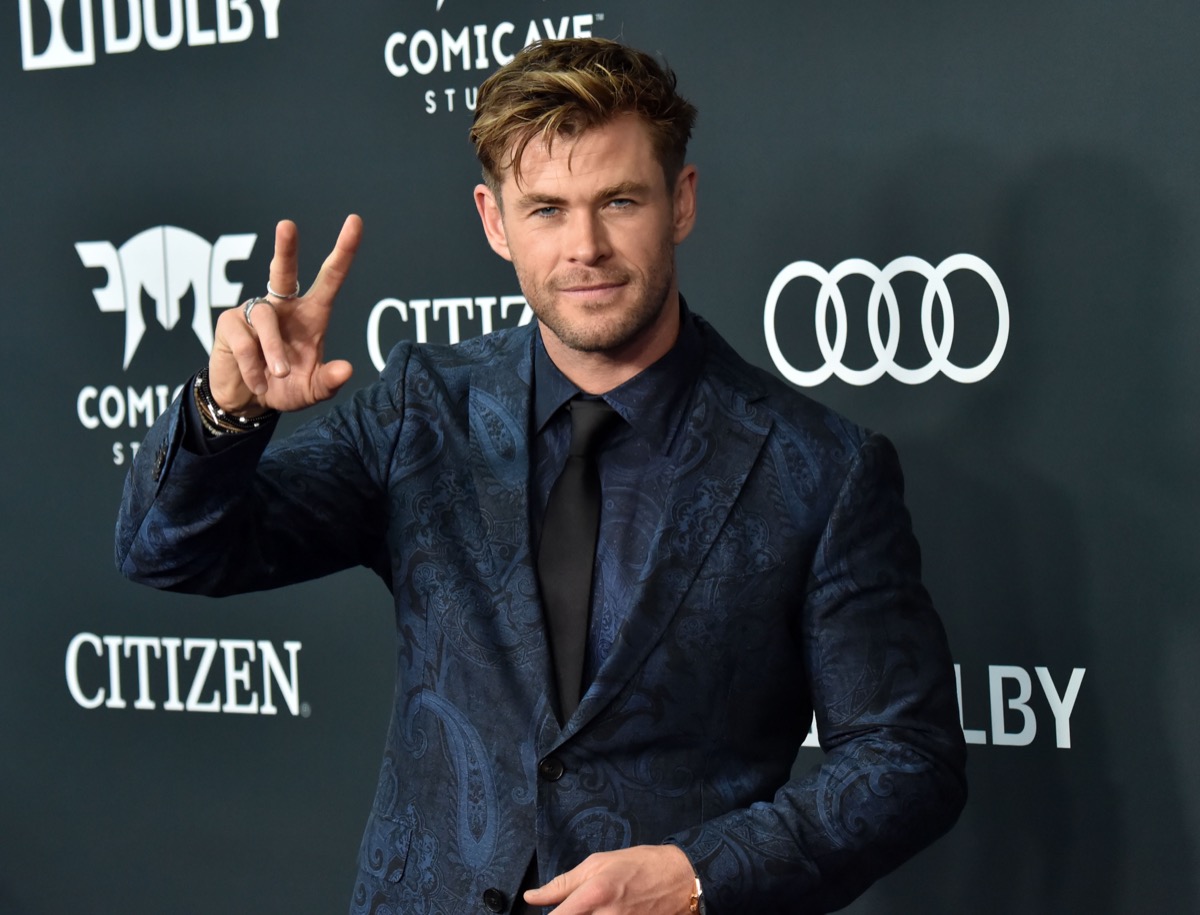 Chris Hemsworth's Trainer Reveals His Exact Workout Plan — Eat This Not ...