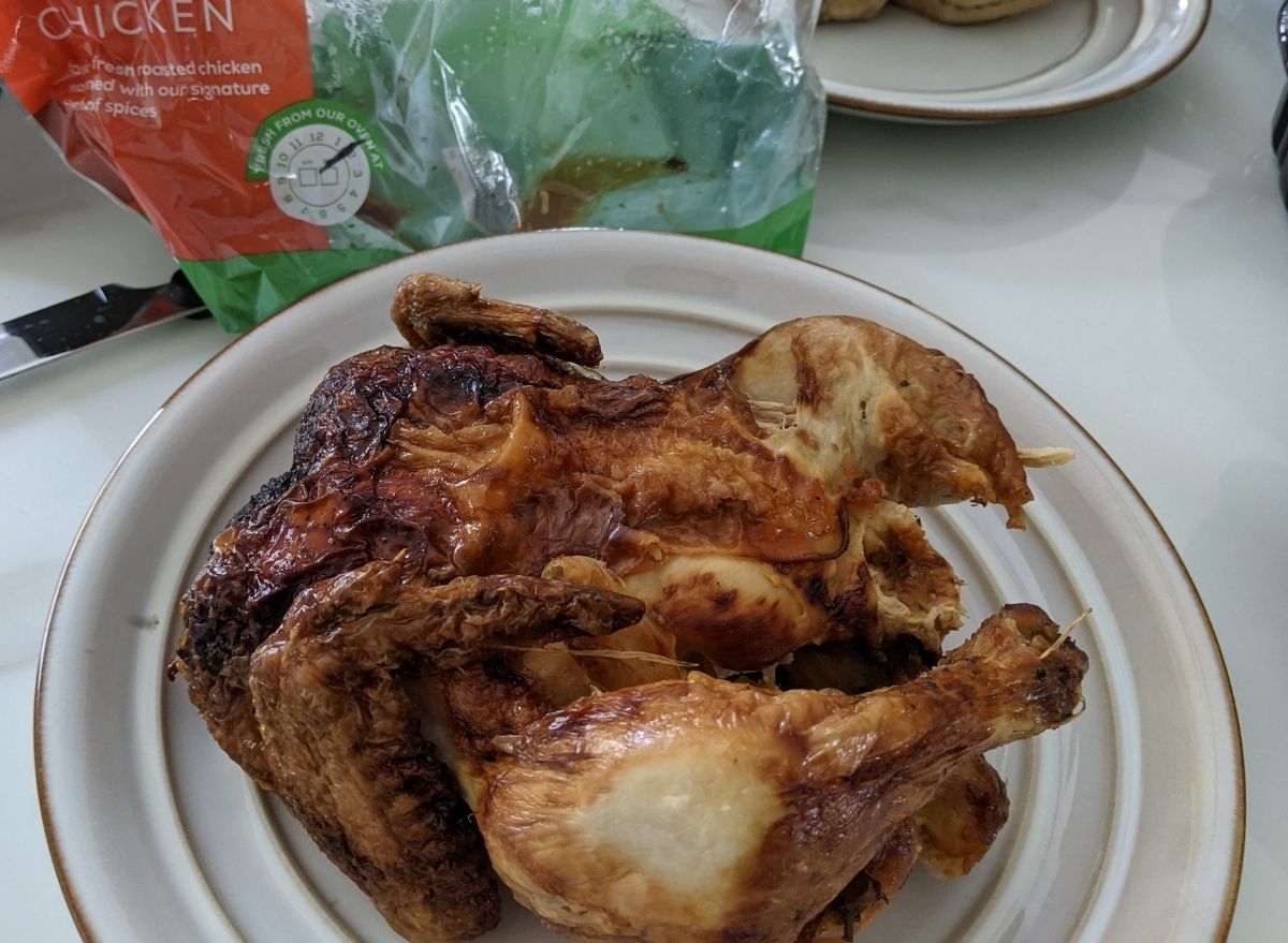 https://www.eatthis.com/wp-content/uploads/sites/4/2021/09/Kroger-Rotisserie-Chicken.jpg?quality=82&strip=all
