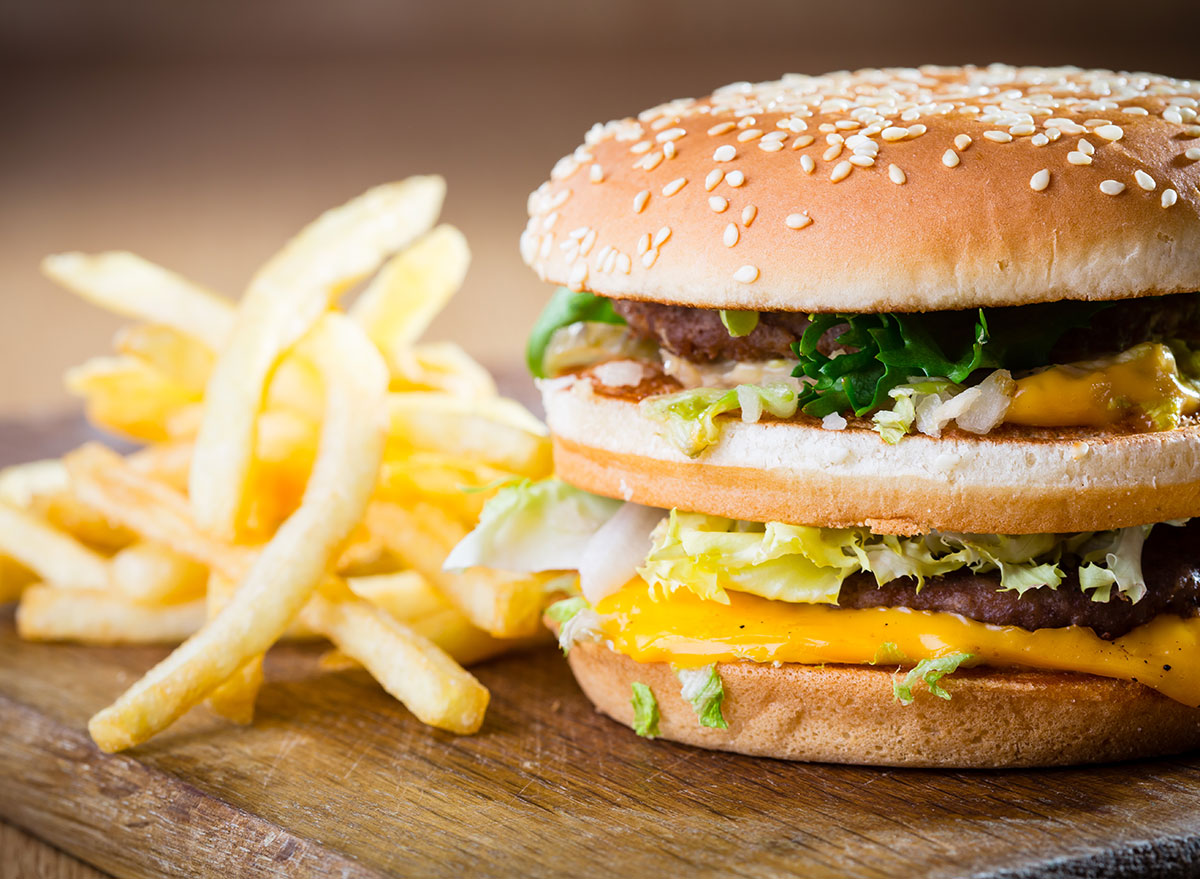 7 Once-Popular Fast-Food Chains That Met a Shocking Ending — Eat This Not That