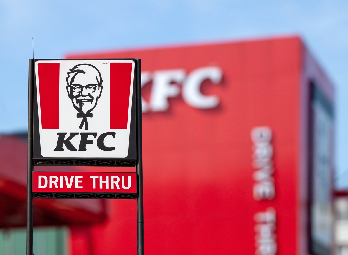 7 Fast-Food Chains With the Best Drive-Thru Experience In 2024