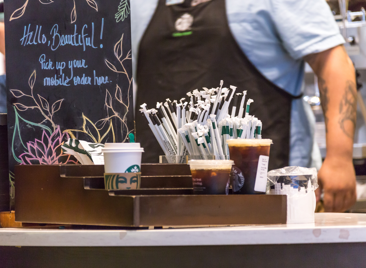 America’s Largest Coffee Chain Is Dealing With a Major Operational ...